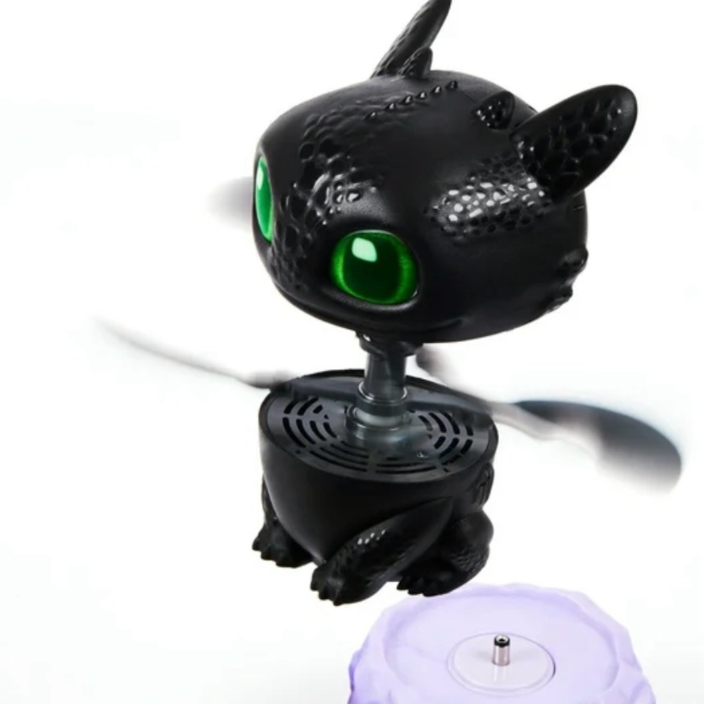 Spin Master Toothless Dragon Interactive Toy - Picture 3 of 9